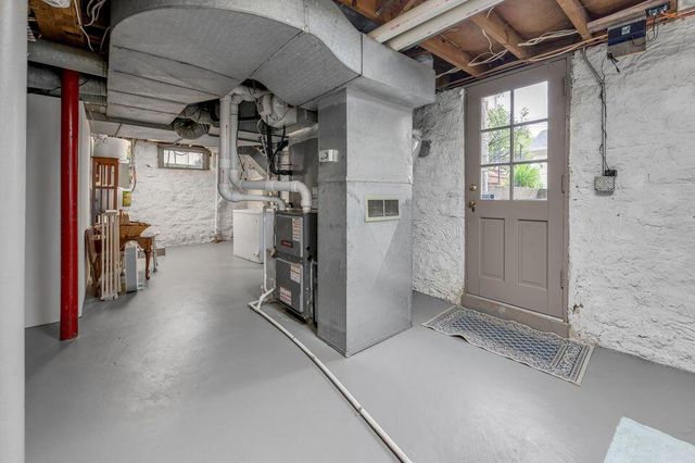 951 Cooper Drive, Lexington, KY 40502