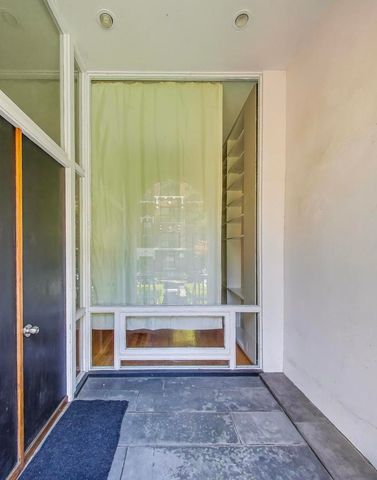 5203 S Dorchester Avenue, Chicago, IL 60615