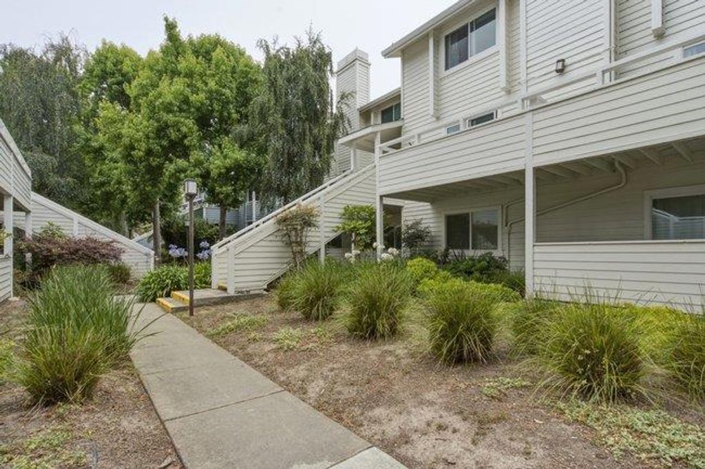 Image 1 of property listing at 41 Grandview Street 805, Santa Cruz, CA 95060