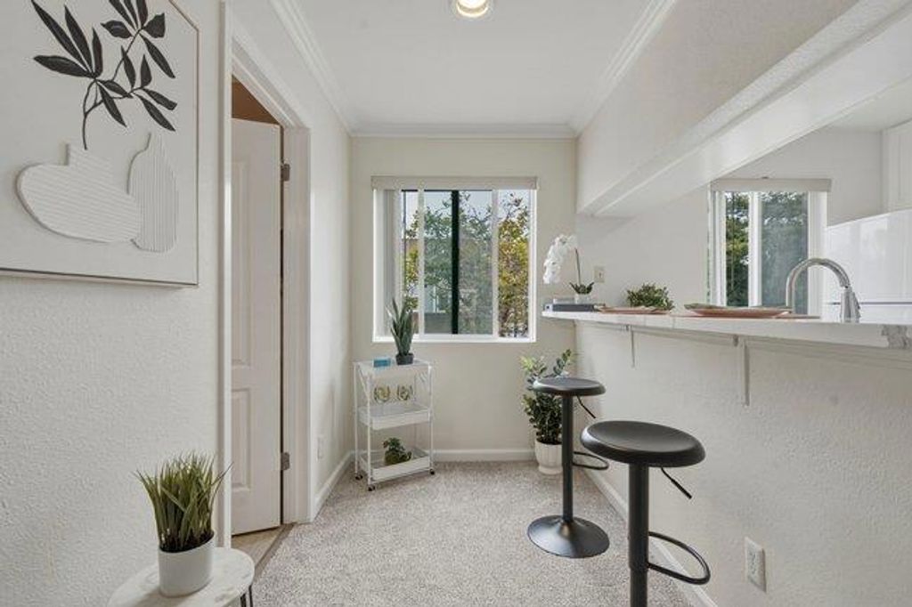 Image 12 of property listing at 41 Grandview Street 805, Santa Cruz, CA 95060