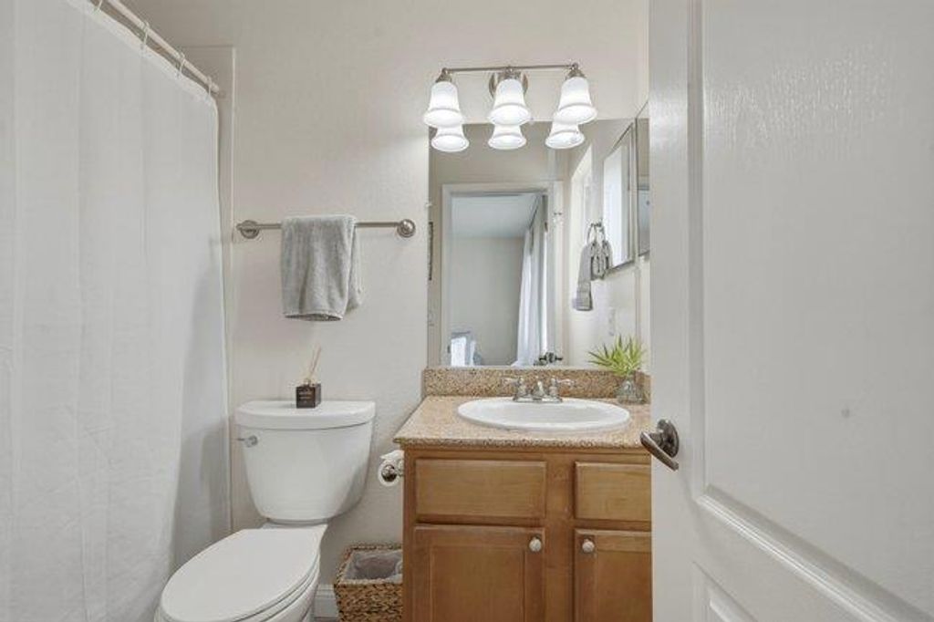 Image 19 of property listing at 41 Grandview Street 805, Santa Cruz, CA 95060