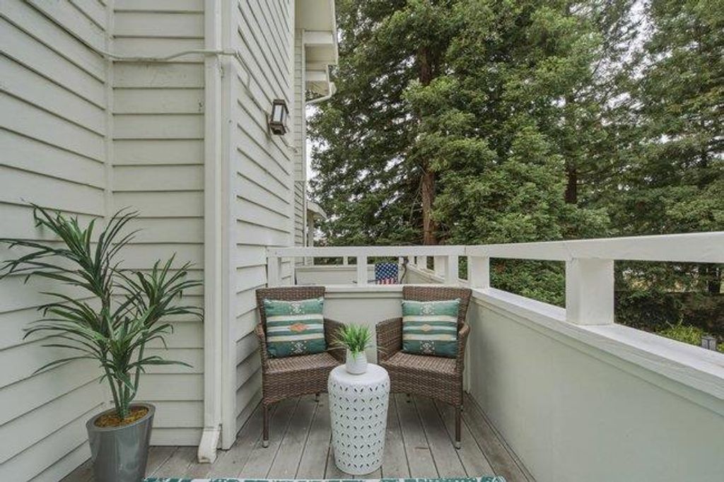 Image 25 of property listing at 41 Grandview Street 805, Santa Cruz, CA 95060