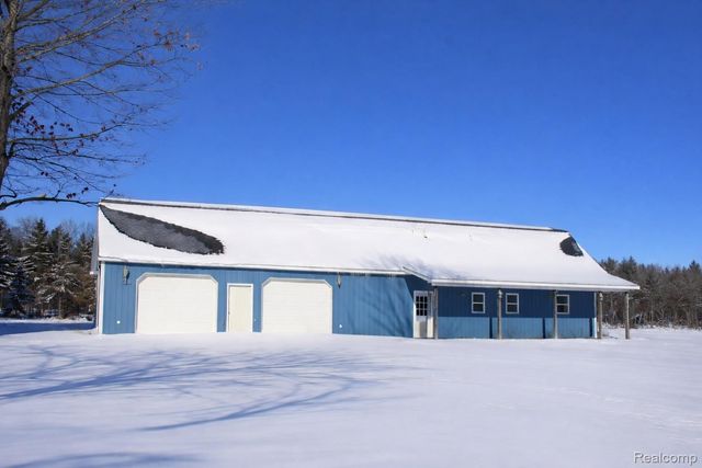 9624 Bridge Lake Road, Springfield Charter Township, MI 48348