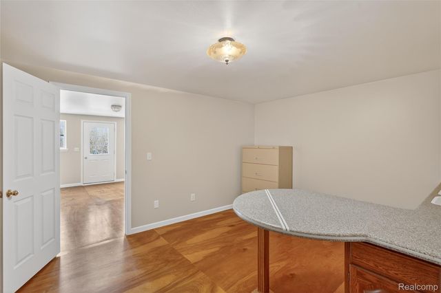 9624 Bridge Lake Road, Springfield Charter Township, MI 48348