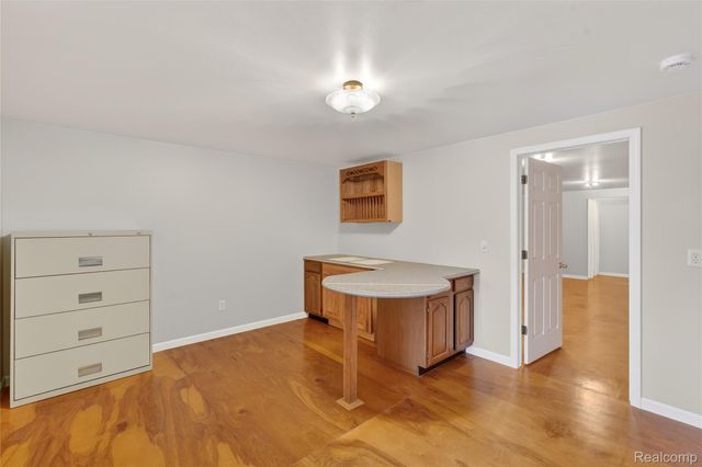 9624 Bridge Lake Road, Springfield Charter Township, MI 48348