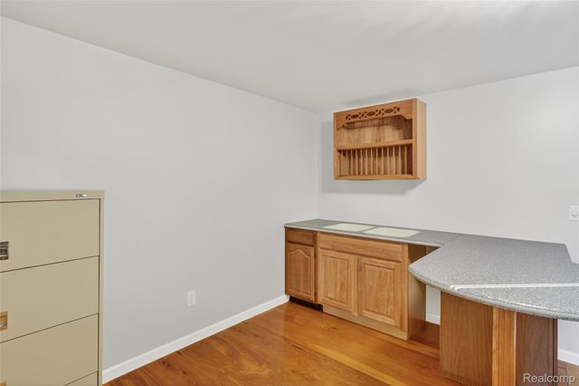 9624 Bridge Lake Road, Springfield Charter Township, MI 48348