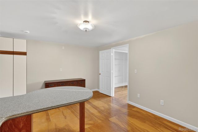 9624 Bridge Lake Road, Springfield Charter Township, MI 48348