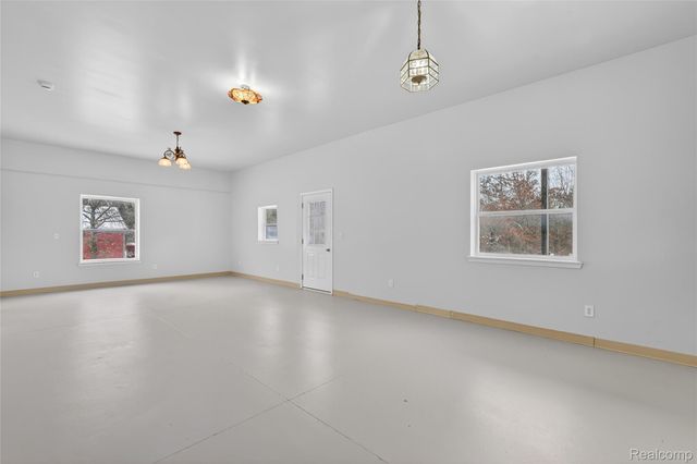 9624 Bridge Lake Road, Springfield Charter Township, MI 48348