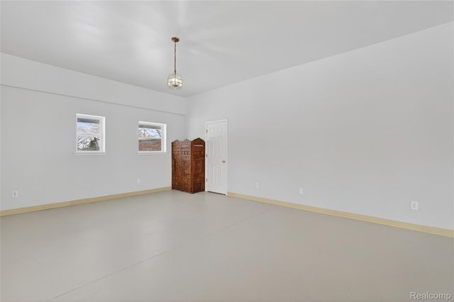 9624 Bridge Lake Road, Springfield Charter Township, MI 48348