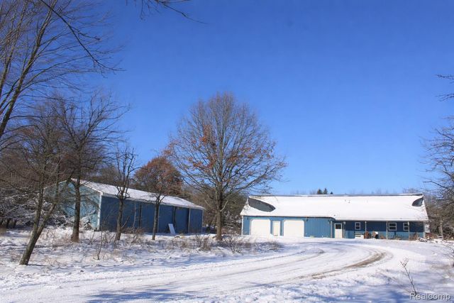 9624 Bridge Lake Road, Springfield Charter Township, MI 48348