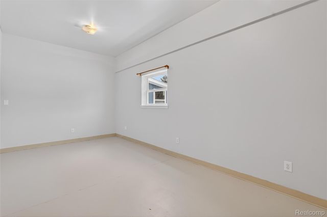 9624 Bridge Lake Road, Springfield Charter Township, MI 48348