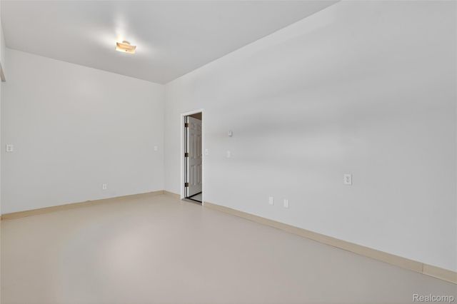 9624 Bridge Lake Road, Springfield Charter Township, MI 48348