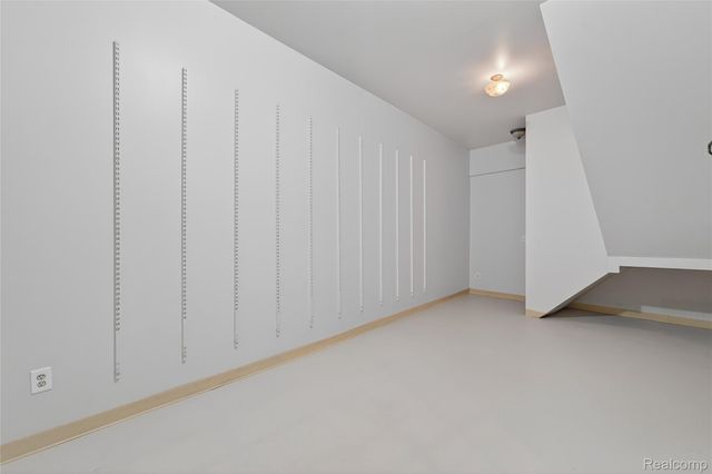 9624 Bridge Lake Road, Springfield Charter Township, MI 48348