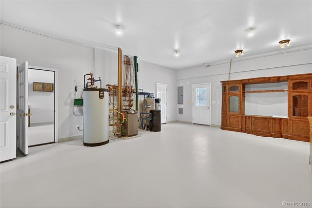 9624 Bridge Lake Road, Springfield Charter Township, MI 48348