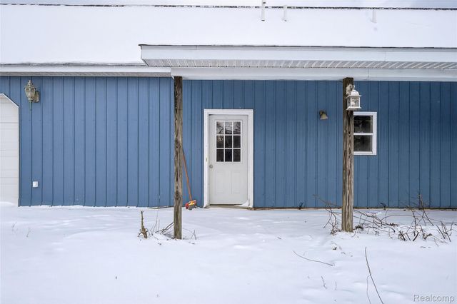 9624 Bridge Lake Road, Springfield Charter Township, MI 48348