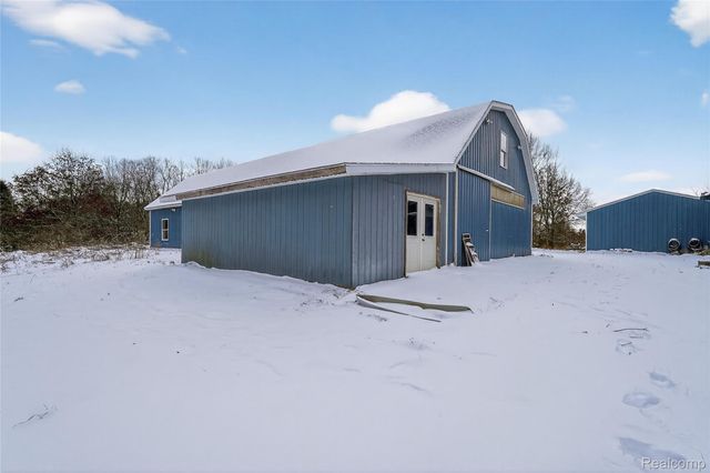 9624 Bridge Lake Road, Springfield Charter Township, MI 48348