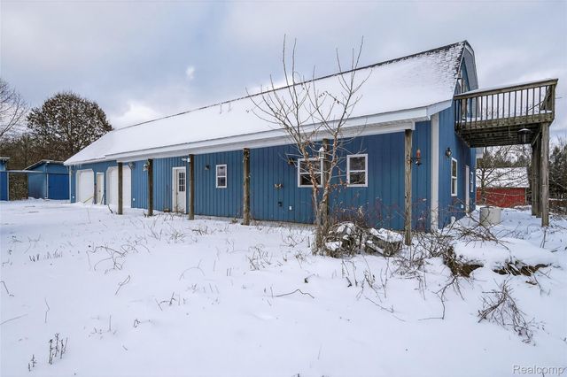 9624 Bridge Lake Road, Springfield Charter Township, MI 48348