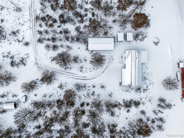 9624 Bridge Lake Road, Springfield Charter Township, MI 48348