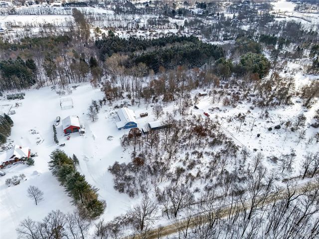 9624 Bridge Lake Road, Springfield Charter Township, MI 48348