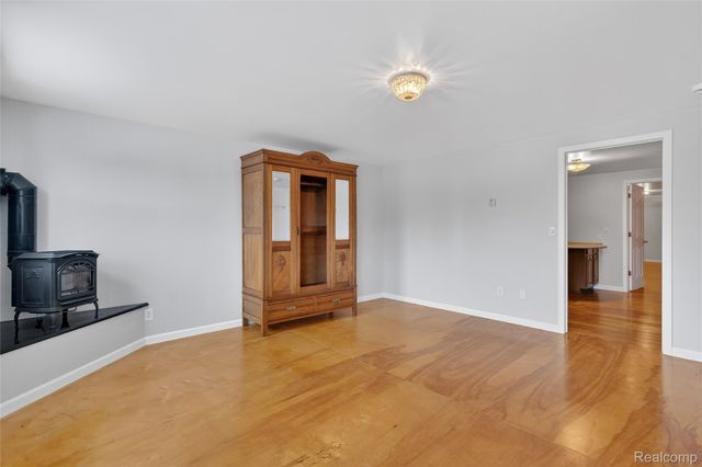 9624 Bridge Lake Road, Springfield Charter Township, MI 48348