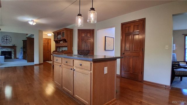 34 Chicory Lane, Lancaster, NY 14086