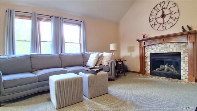 34 Chicory Lane, Lancaster, NY 14086