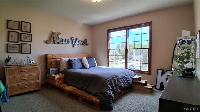 34 Chicory Lane, Lancaster, NY 14086