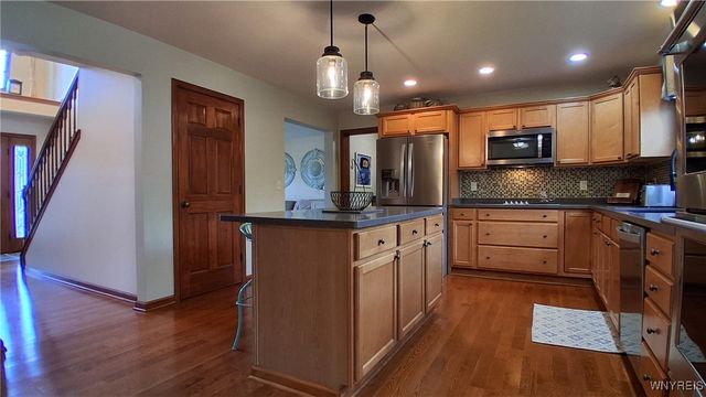 34 Chicory Lane, Lancaster, NY 14086