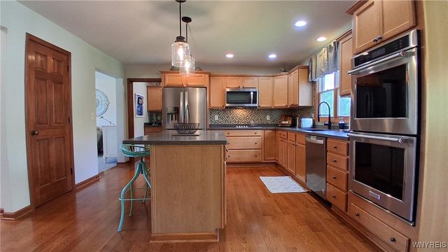 34 Chicory Lane, Lancaster, NY 14086