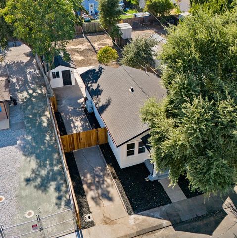 1751 Sunnyside Ave, Stockton, CA 95205