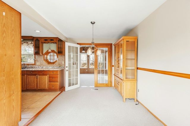 10 Paulette Dr, Danvers, MA 01923