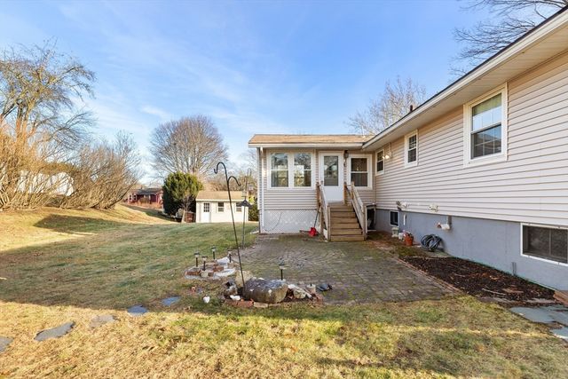 10 Paulette Dr, Danvers, MA 01923