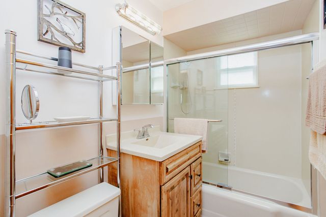 461 E Cherry Hill Drive, Addison, IL 60101