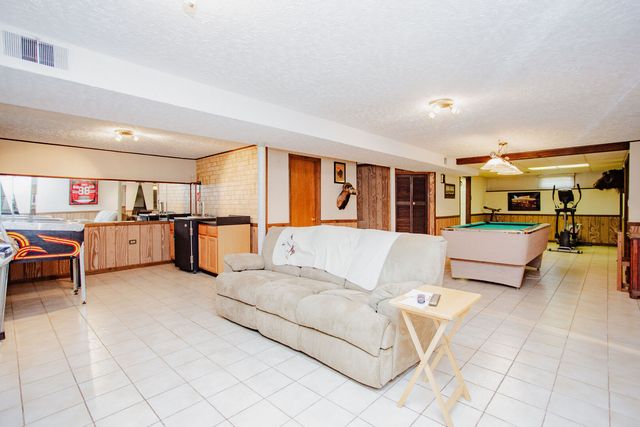 461 E Cherry Hill Drive, Addison, IL 60101