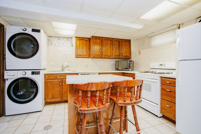 461 E Cherry Hill Drive, Addison, IL 60101