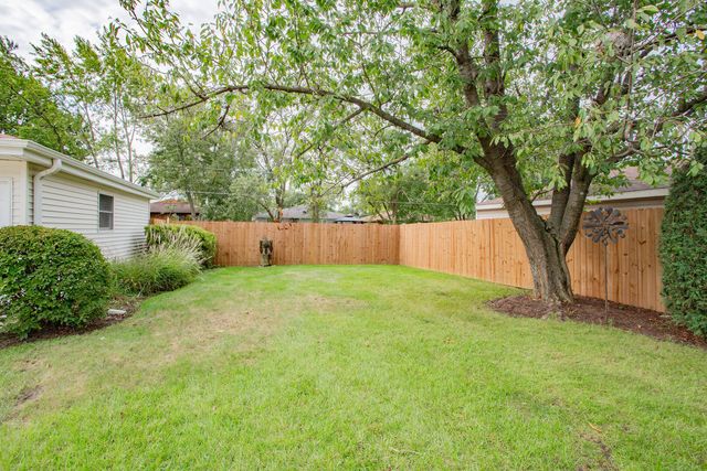 461 E Cherry Hill Drive, Addison, IL 60101