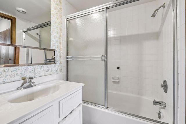 7200 York Avenue S 103, Edina, MN 55435