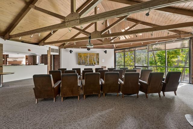 7200 York Avenue S 103, Edina, MN 55435