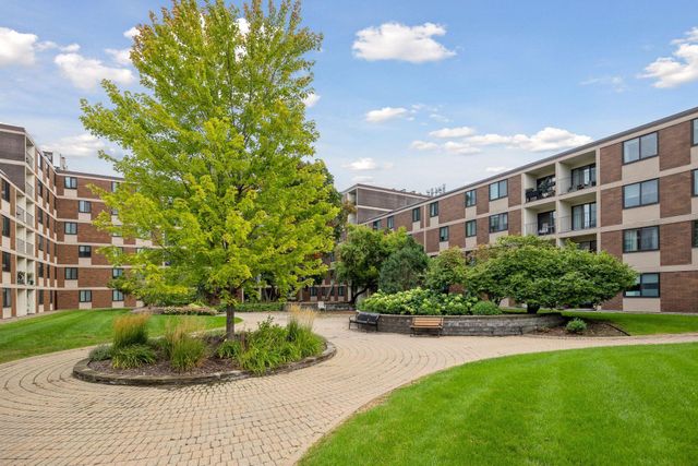 7200 York Avenue S 103, Edina, MN 55435