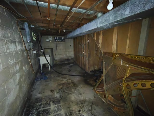 1709 Roosevelt Street, Gary, IN 46404