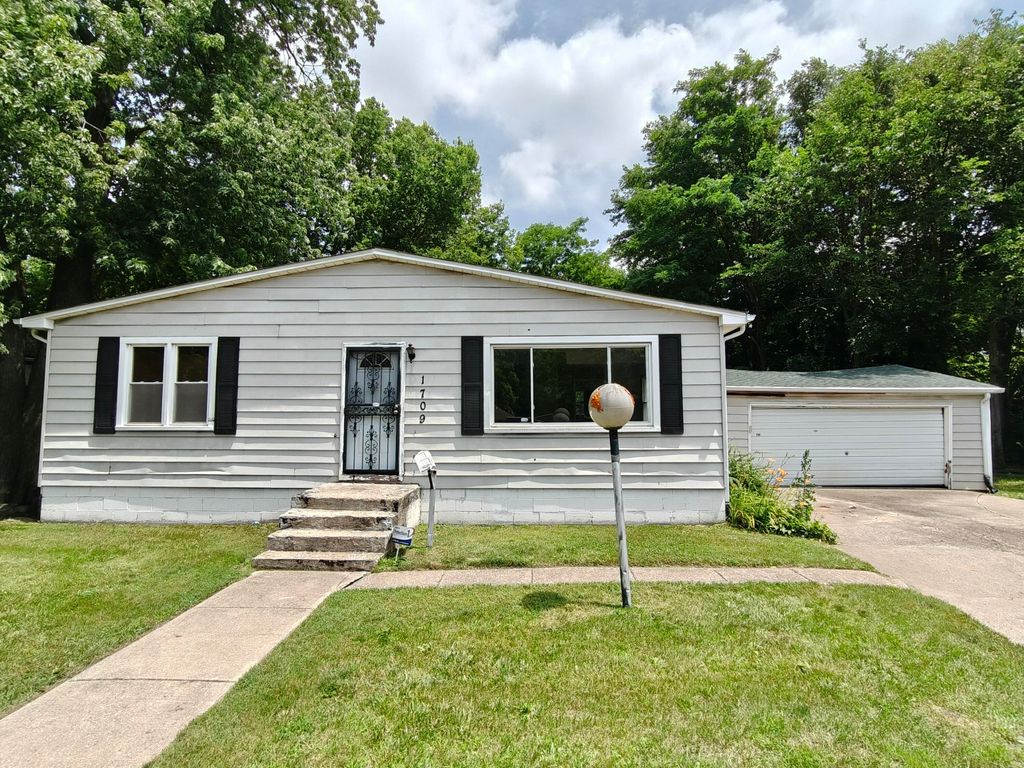 1709 Roosevelt Street, Gary, IN 46404