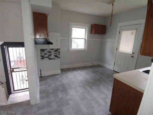 1169 Melbourne Road, East Cleveland, OH 44112