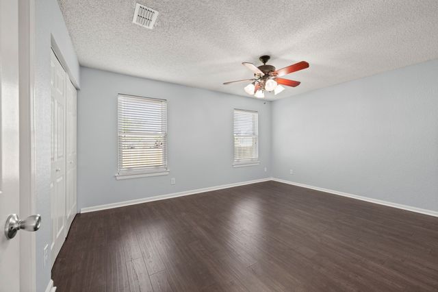2621 Bayberry Lane, Euless, TX 76039