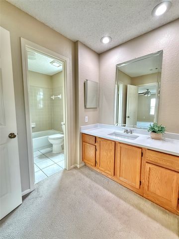 2621 Bayberry Lane, Euless, TX 76039