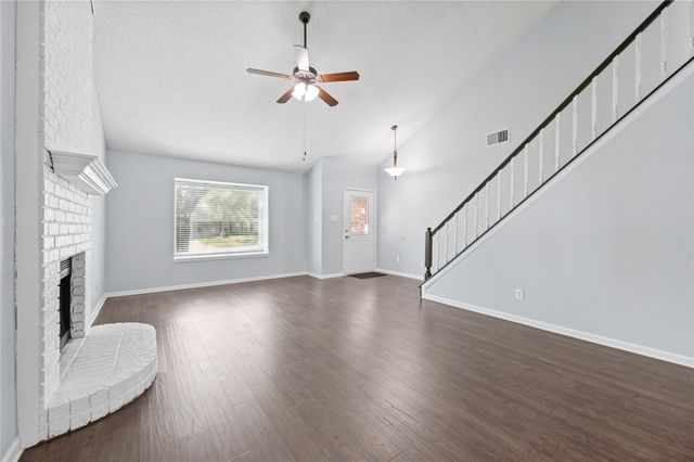 2621 Bayberry Lane, Euless, TX 76039