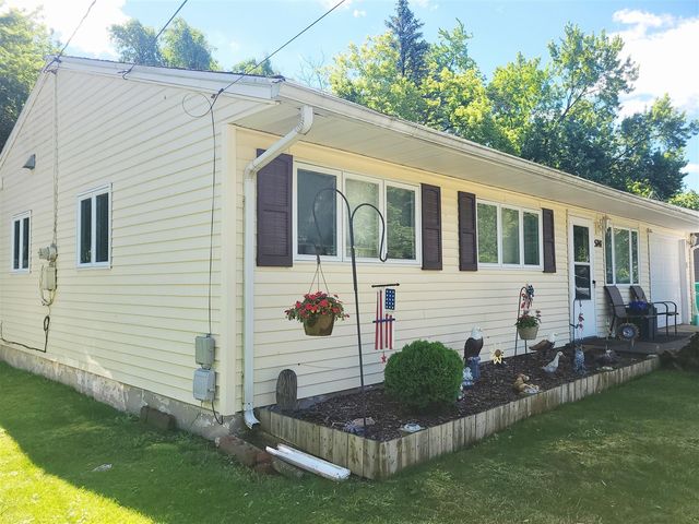 5741 Roanoke Street, Portage, MI 49024