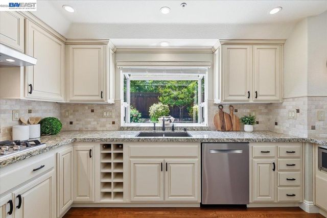 604 Sycamore Ct, Livermore, CA 94551