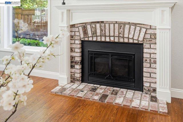 604 Sycamore Ct, Livermore, CA 94551