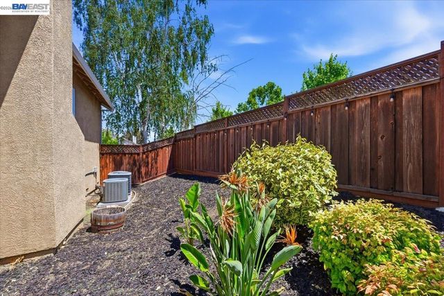 604 Sycamore Ct, Livermore, CA 94551