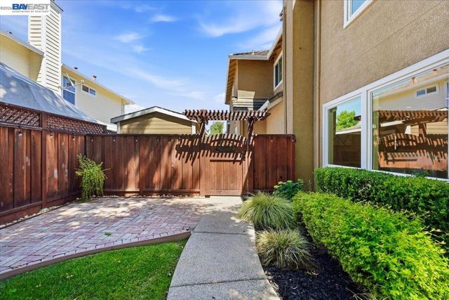 604 Sycamore Ct, Livermore, CA 94551